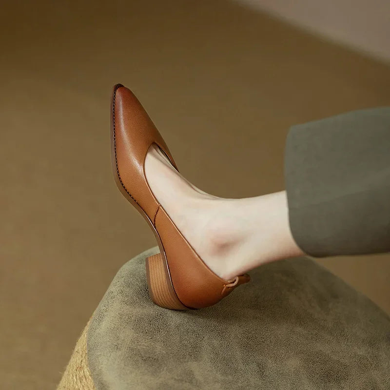 Zapatos de tacón clásicos y cómodos