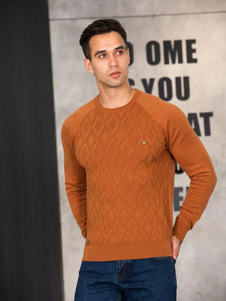 Men's Sweater with Diamond Pattern