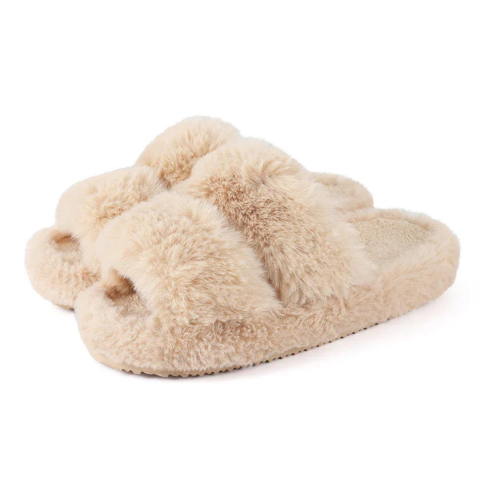 Women’s Cozy Faux Fur Slide Slippers