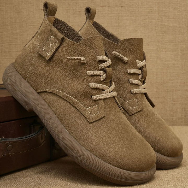 Men’s Casual Lace-Up Shoes
