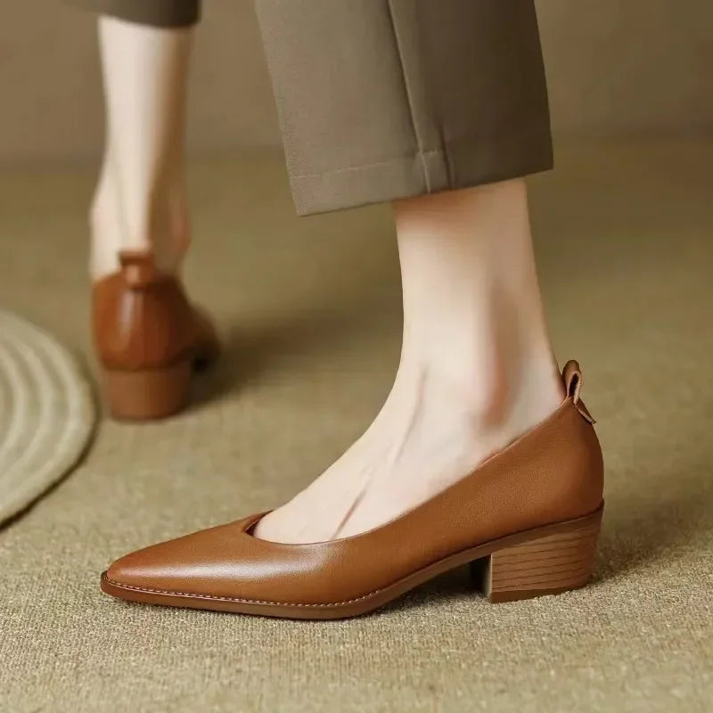 Zapatos de tacón clásicos y cómodos