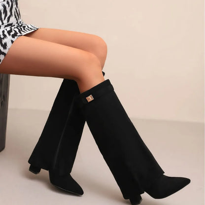Botas bucaneras de piel para mujer con hebilla