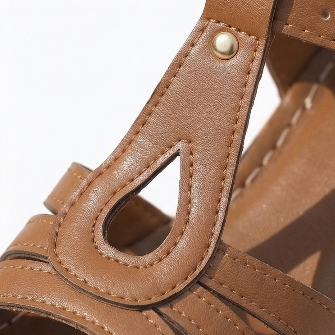 Solara™ – Sandalias Romanas de Tacón Cuadrado con Aberturas
