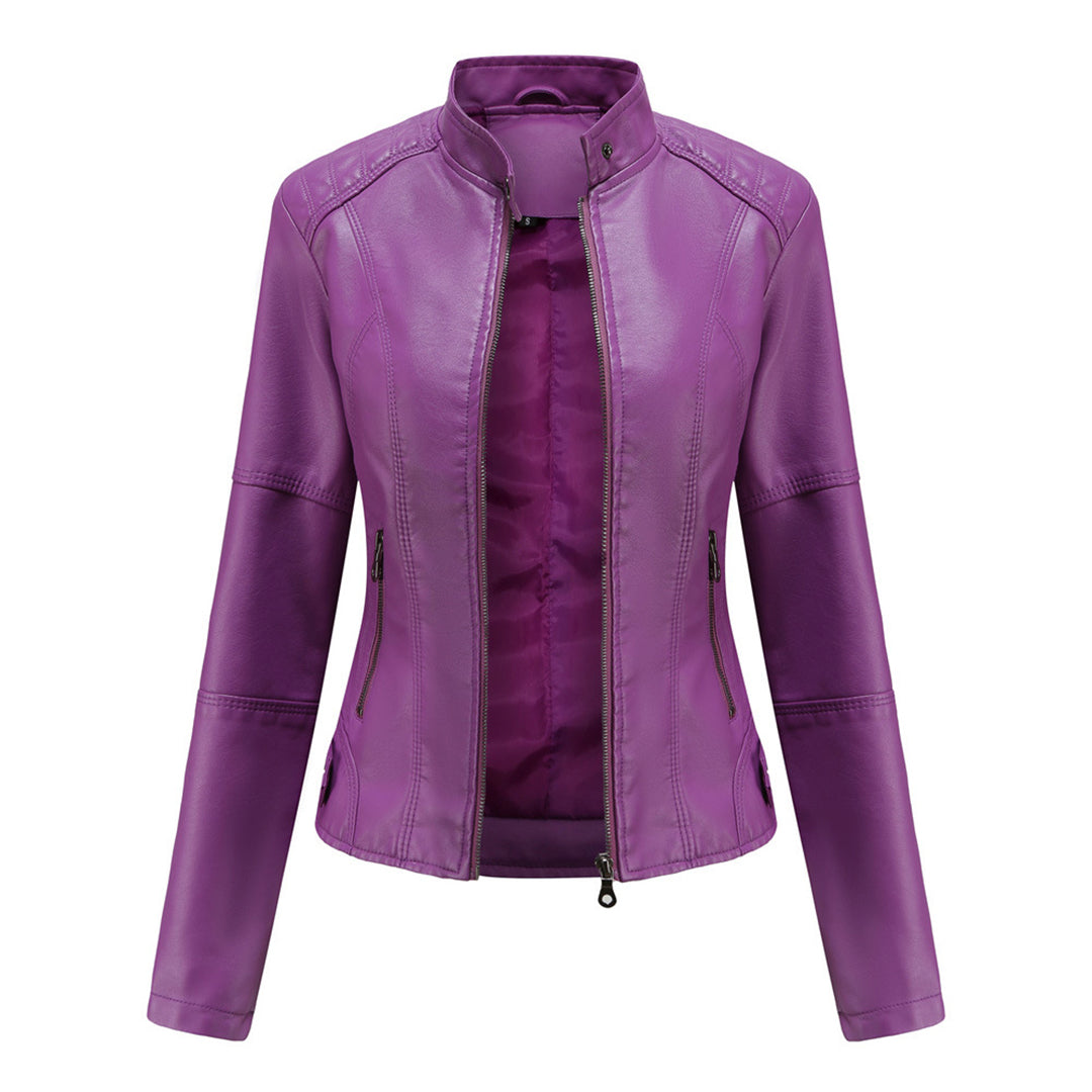 Chaqueta de motociclista elegante y entallada para mujer