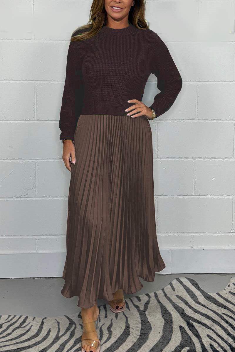 Maxi dress with sweater and pleated skirt