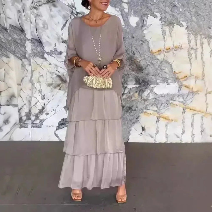 Long and Flowing Elegant Dress