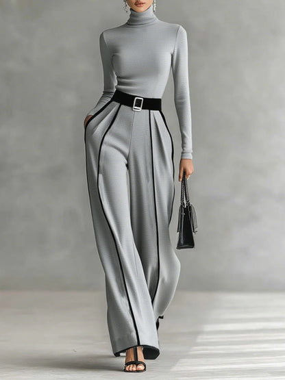 Vera - Elegant set with contrast detail