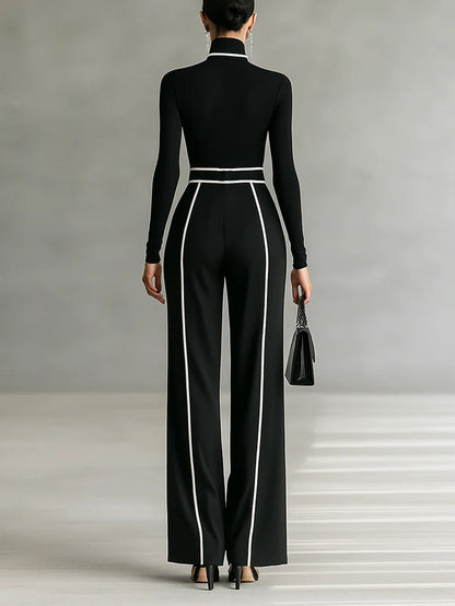 Vera™ | Elegant set with contrast detail