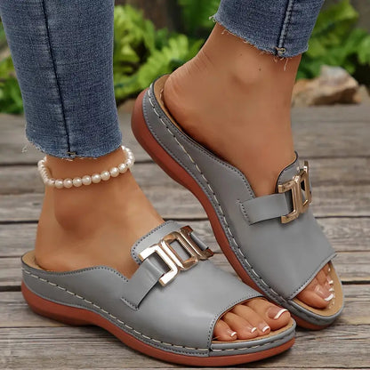 Lucerra - Strappy Sandals with Buckle