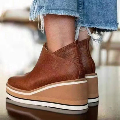 ELEGANT WATERPROOF BOOTS