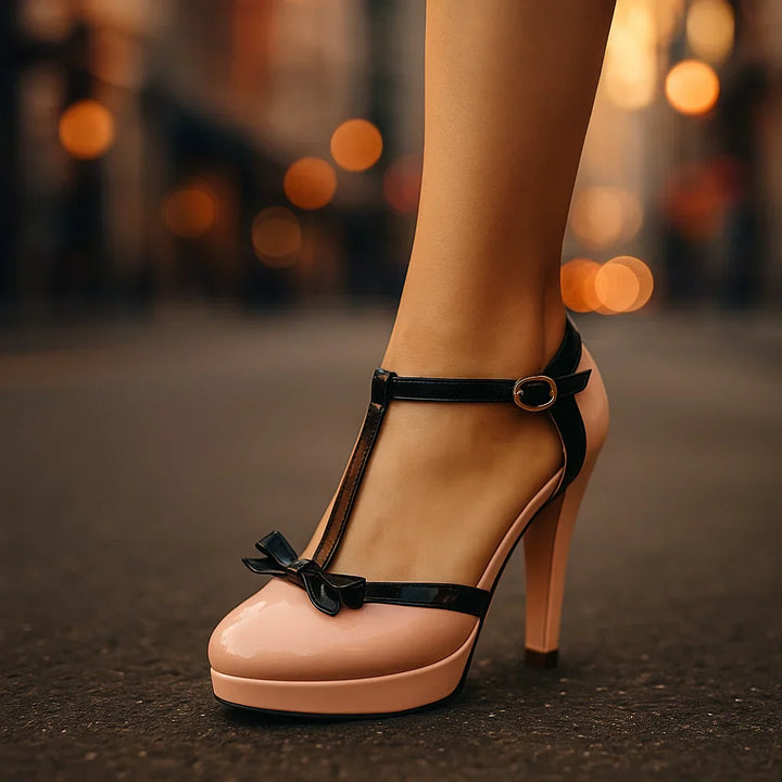 TACONES CON MOÑO