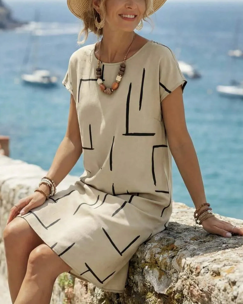 Ainee – Summer Dress with Round Neckline and Print