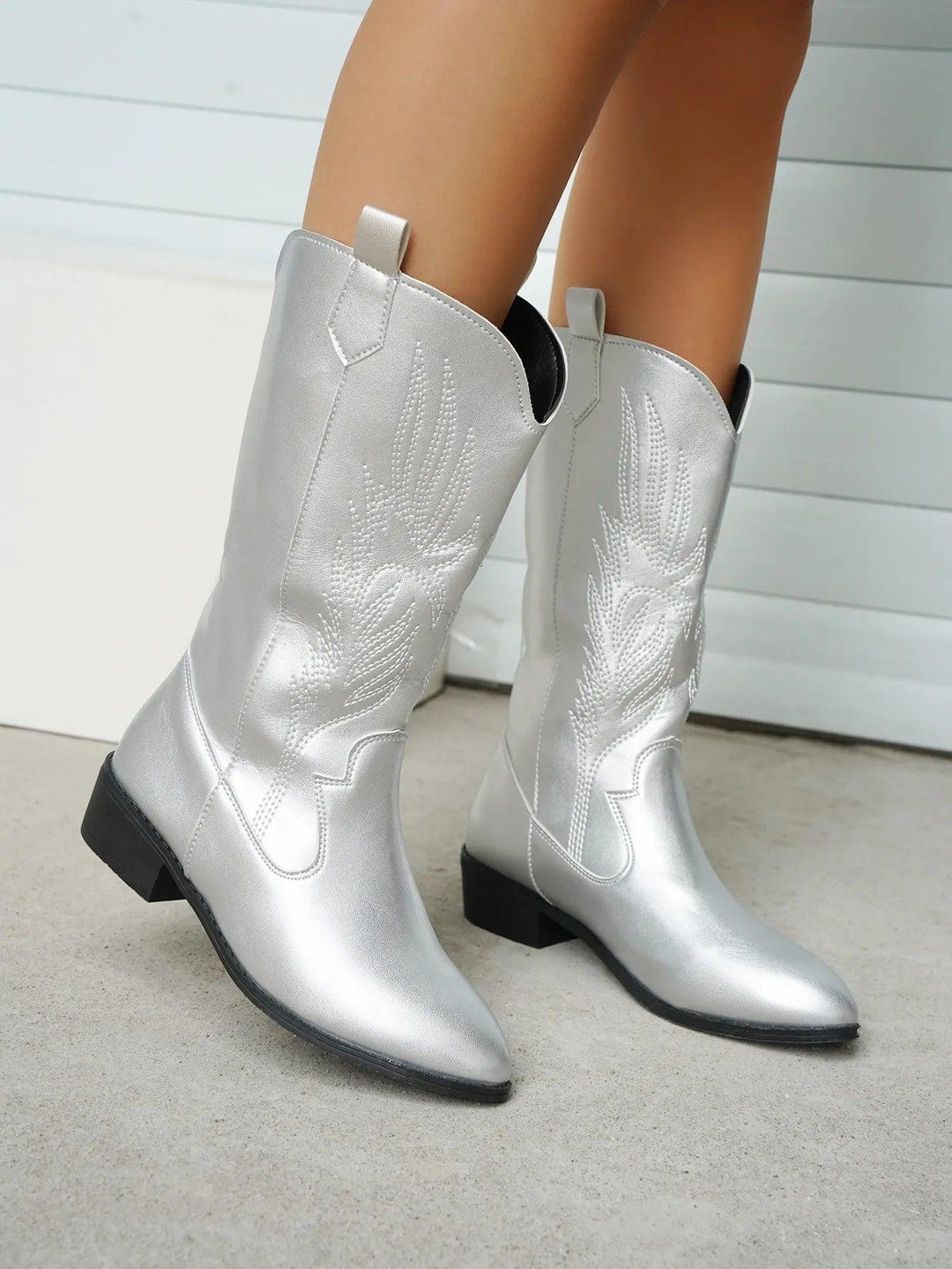 Women’s Stylish Pointed Toe Western Boots