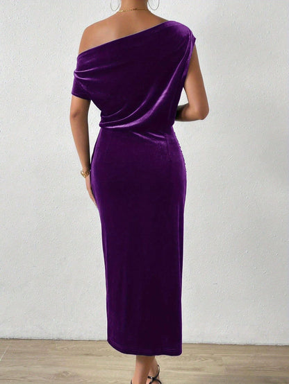 Timeless Velvet Relaxed Midi Dress