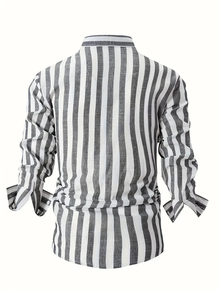 Camisa clásica de verano a rayas