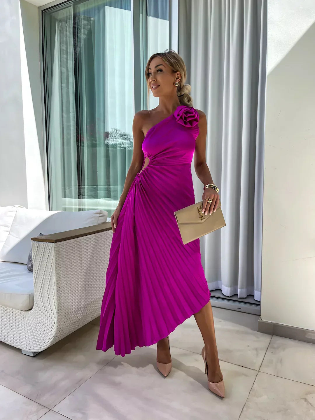 Elegant Floral One-Shoulder Maxi Dress
