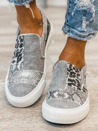 Women’s Stretch Slip-On Leopard Print Shoes