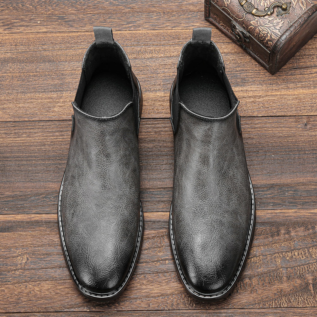 Men’s Chelsea Boots Comfortable and Stylish Footwear