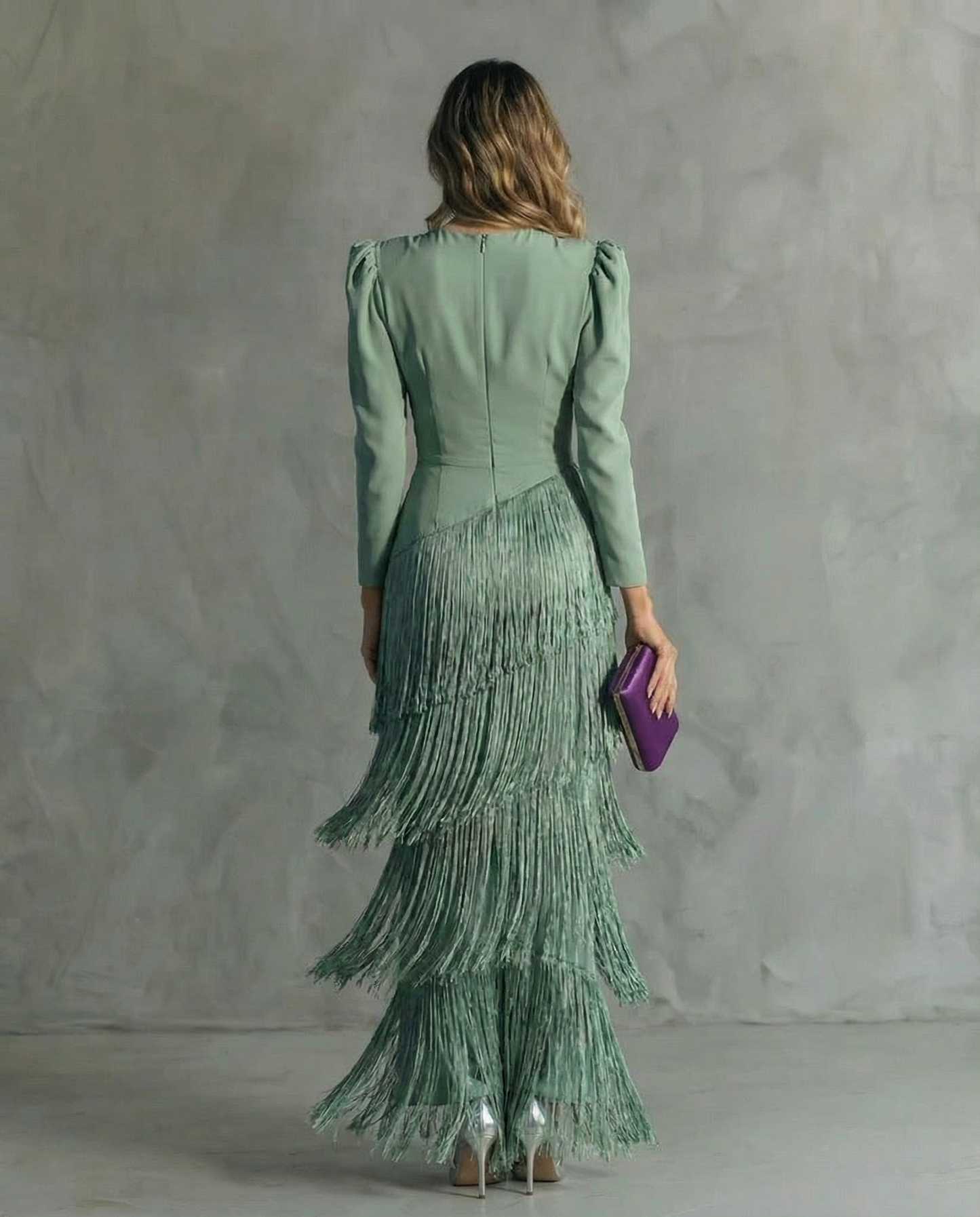 Clara · Elegant dress with fringe sleeves