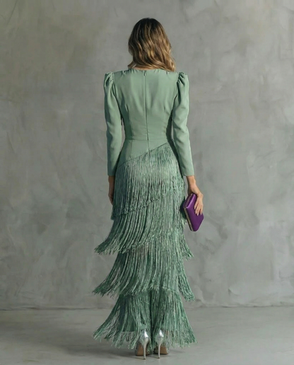 Clara · Elegant dress with fringe sleeves