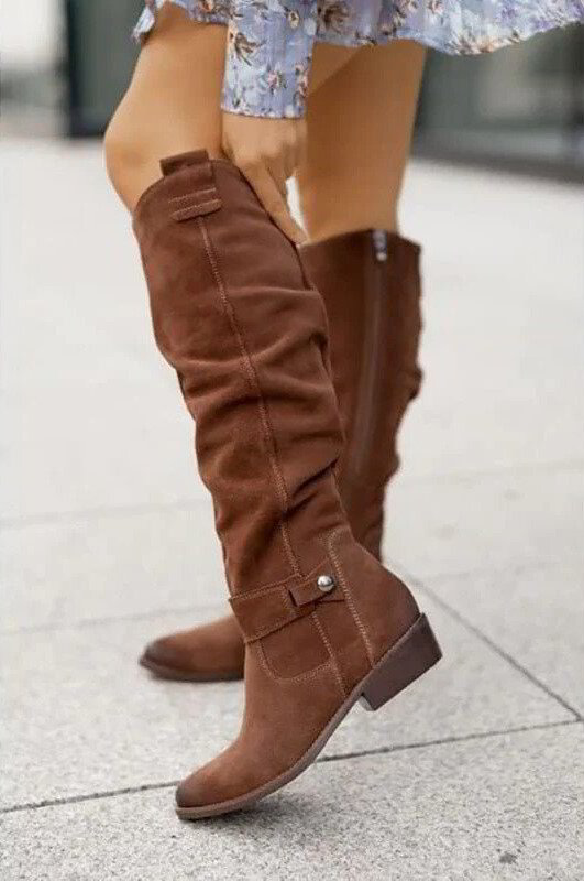 Botas altas de moda para mujer