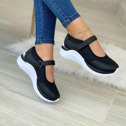 Women’s Casual Stretch Fit Strap Sneakers