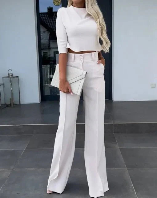Conjunto moderno de top y pantalón para mujer