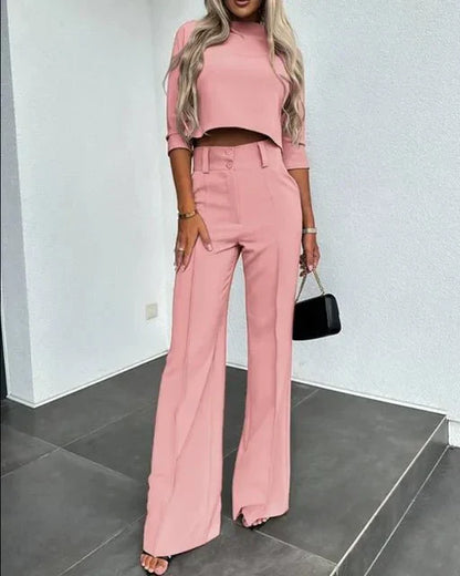 Conjunto moderno de top y pantalón para mujer