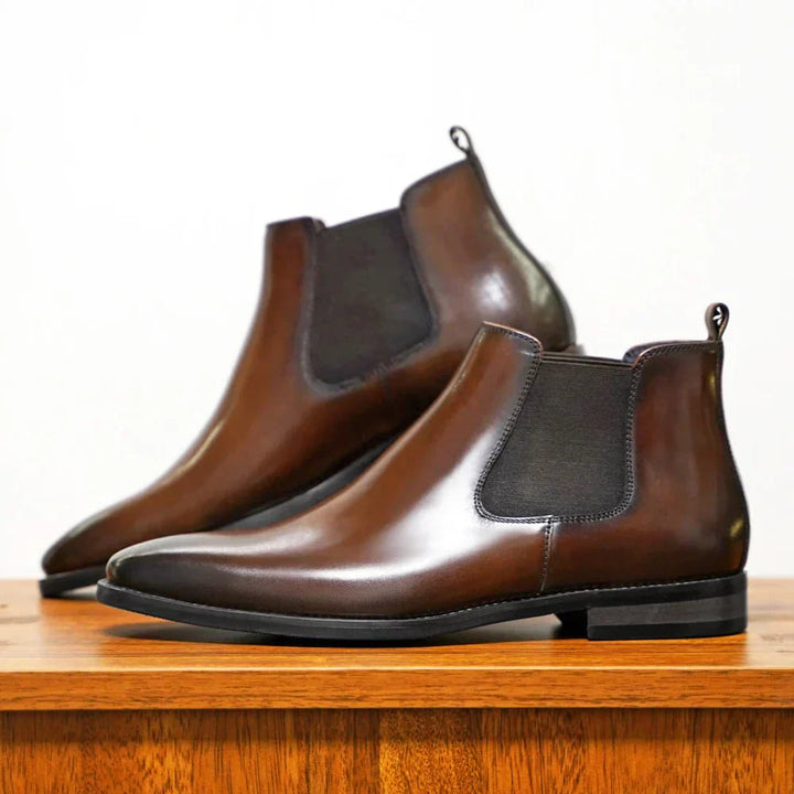 Botines Chelsea de Elegancia Clásica